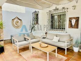 Villa En venta en Dénia photo 0