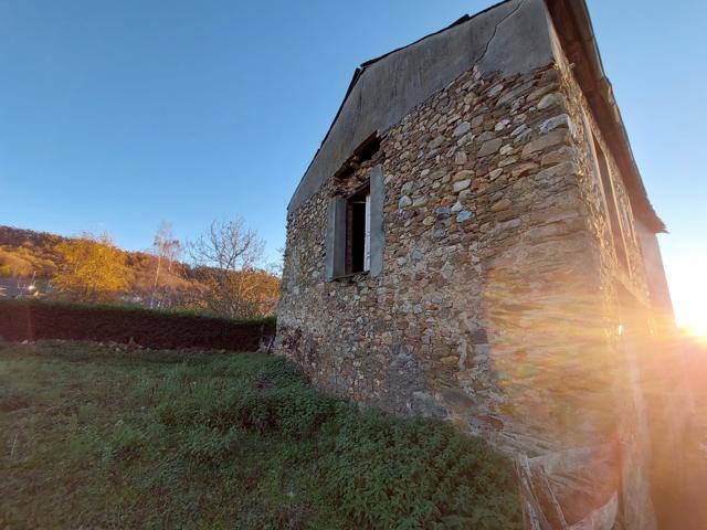 SE VENDE CASA PARA REFORMAR CON TERRENO en VILLAVICIOSA DE SAN MIGUEL photo 0