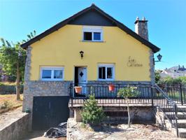 SE VENDE CASA CON TERRENO URBANO de 5.000 M2 EN EL CENTRO DE CACABELOS photo 0