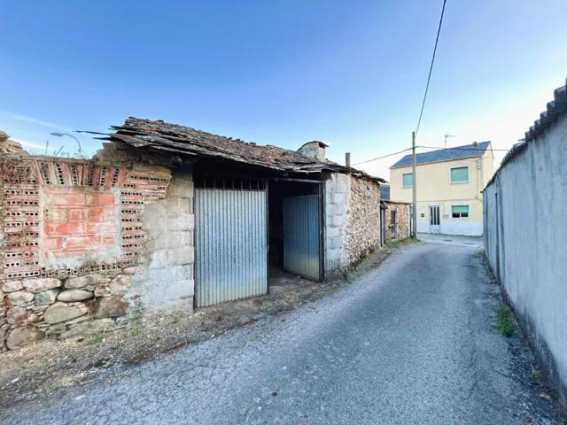 SE VENDE EDIFICACIÓN CON PARCELA EN SAN ANDRÉS DE MONTEJOS photo 0