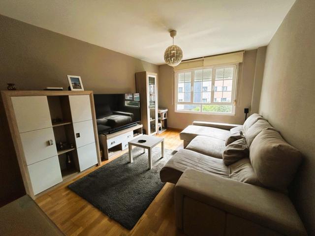SE VENDE APARTAMENTO ZONA PLAZA FERNANDO MIRANDA photo 0