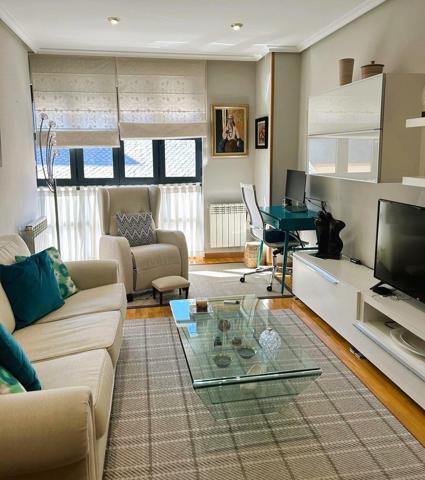 SE VENDE PISO SEMINUEVO EN ZONA ALTA DE PONFERRADA photo 0
