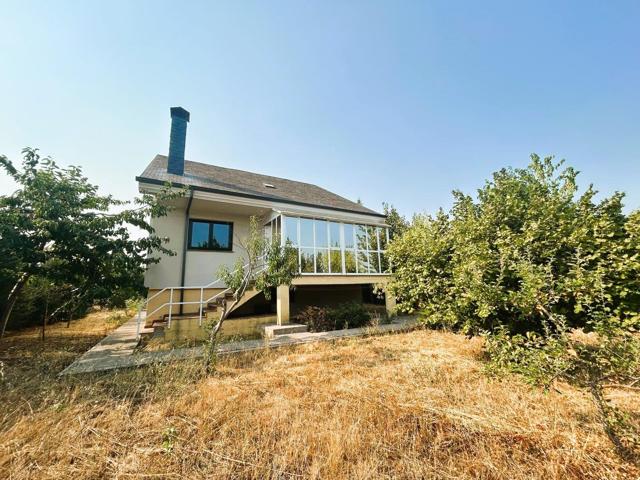 Se vende Amplia Casa con Solar en Matachana photo 0