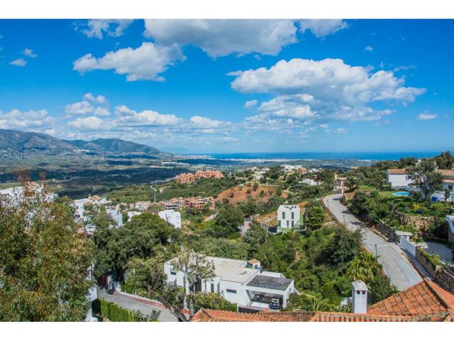 Fantásticos terrenos para construir 8 Villas con increíbles vistas photo 0