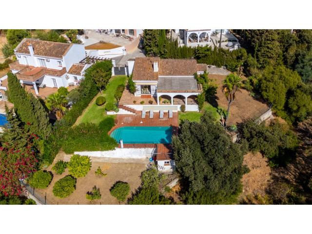 Preciosa Villa en Elviria photo 0