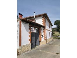 Casa en venta en Villacivio (Aguilar de Campoo) photo 0