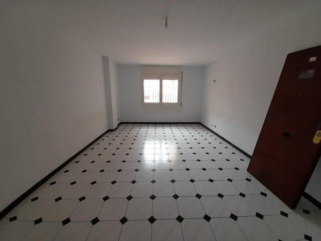 Piso En venta en Centre, Reus photo 0