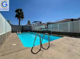 venta de chalet adosado en Av. Touroperador Kuoni 23 photo 0