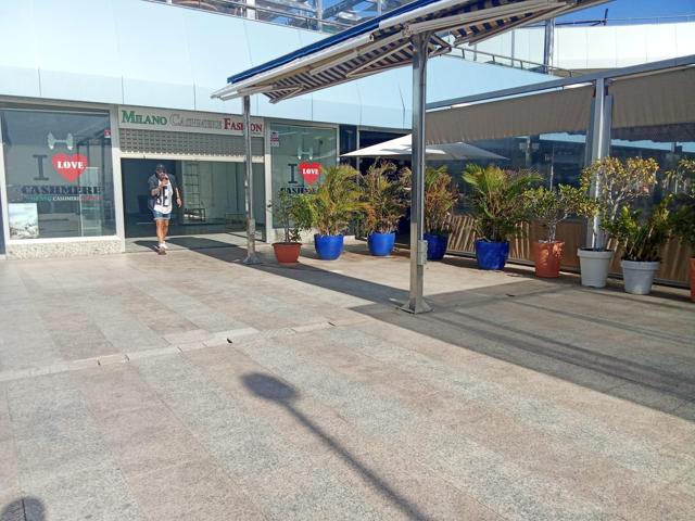 Se alquilan local comercial photo 0