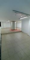 Amplio Local comercial en Santander photo 0