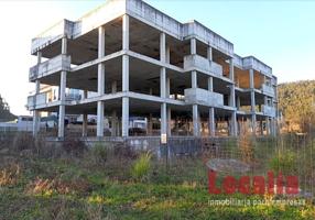 Obra parada de 18 pisos en Argoños, Cantabria. photo 0