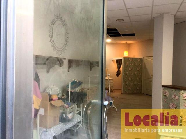 Local comercial en alquiler en Torrelavega. photo 0