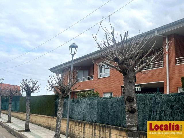 Amplio y coqueto piso en venta. Oruña de Piélagos photo 0