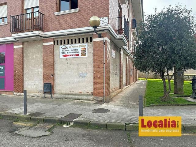 Local diáfano en bruto de 180m² situado en Cartes photo 0