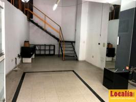 Amplio local en alquiler o venta, Torrelavega photo 0