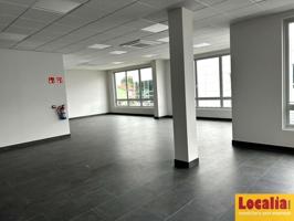 Alquiler de Oficinas en Centro Empresarial, Camargo photo 0