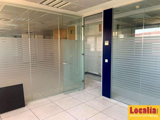 Amplia oficina de 380 metros en Valladolid photo 0