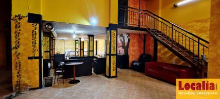 Local o inversión residencial en Santander photo 0
