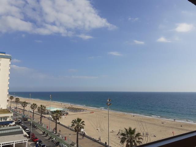 Piso En alquiler en Playa De La Victoria, Cádiz photo 0