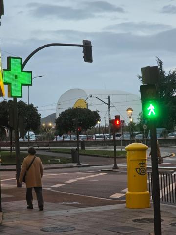 Encantador Piso en el Corazón de Avilés, ¡Listo para Entrar a Vivir! Cómpralo por 450€ - mes !!! photo 0