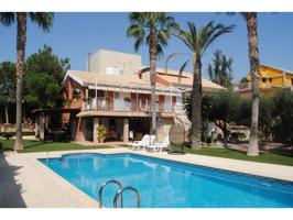 EXCLUSIVO CHALET EN EL CHORRICO photo 0