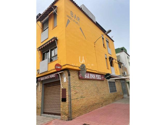 VIVIENDA DE TRES ALTURAS CON TERRAZA MAS LOCAL EN VENTA EN CALLE NARANJO EN ALZIRA photo 0