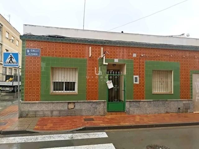 CASA EN VENTA EN CALLE AZORIN photo 0