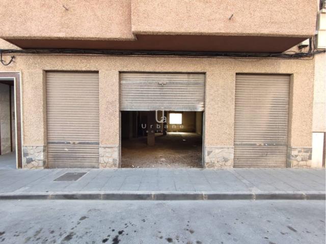 Local comercial en bruto en el centro de Beniel – Amplia fachada y excelente visibilidad. photo 0
