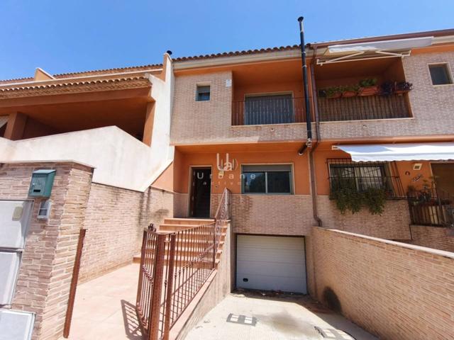 Dúplex en Ceutí de 221 m² con sótano, patio y 4 dormitorios – Zona residencial con todos los servicios photo 0