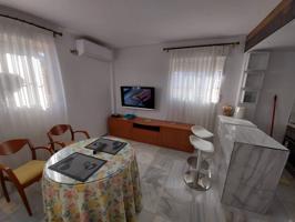 Apartamento en alquiler en Zona Esperanza de Triana photo 0