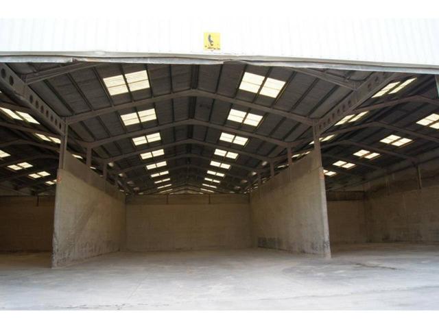 Nave industrial en alquiler en Silla photo 0