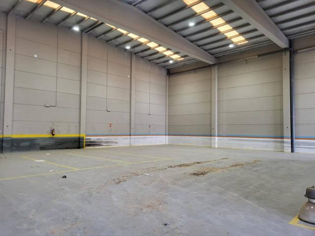 Nave industrial en alquiler en Massanassa photo 0