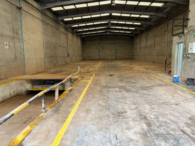 Nave comercial en alquiler en Beniparrell photo 0