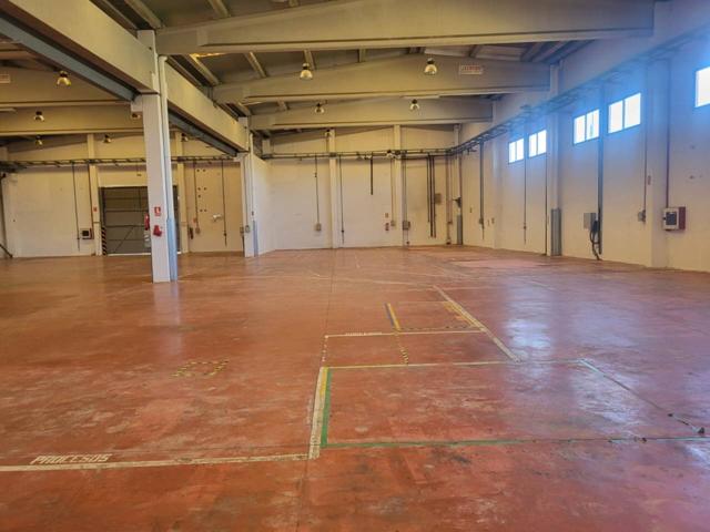 Nave industrial en alquiler en El Forn d'Alcedo(46026) photo 0