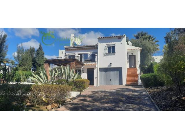 Villa En venta en Viñuela photo 0