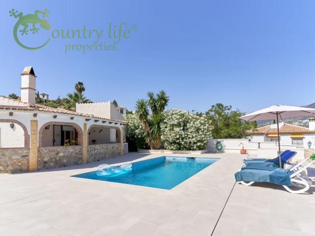 Villa En venta en Viñuela photo 0