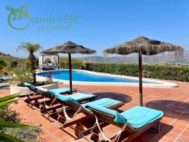 Unifamiliar Separadas En venta en Canillas De Aceituno photo 0