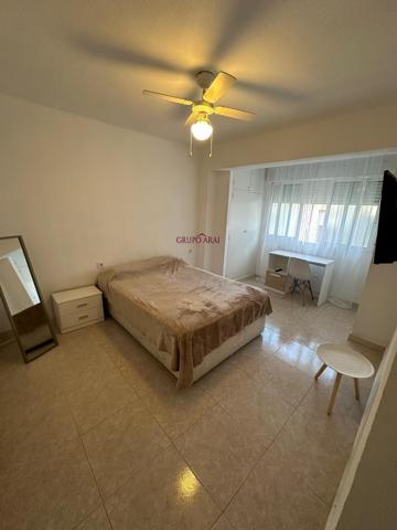 💼🏠 'RENTABILIDAD GARANTIZADA EN EL CORAZÓN DE ALICANTE: UNA INVERSIÓN QUE SE PAGA SOLA O UN HOGAR LISTO PARA DISFRUTAR.' 💸📍 photo 0