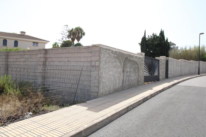 🏡 Parcela Urbana de Casi 1.000 m2 con Casa a Reformar en Los Girasoles, San Vicente – ¡Oportunidad Única! photo 0