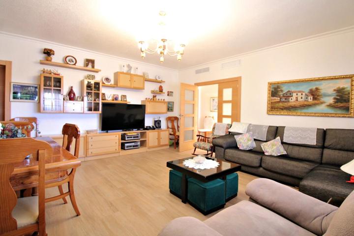 Se vende fantastico chalet con terreno en el Moralet de 5 dormitorios y 3 baños photo 0