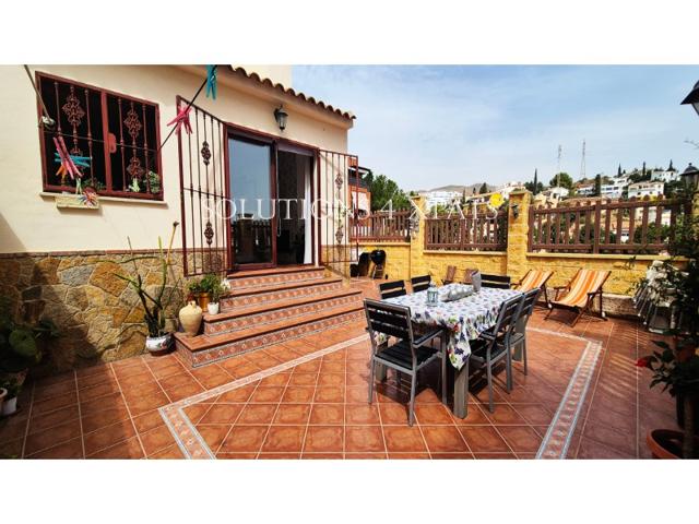 Villa En venta en Rincón De La Victoria photo 0