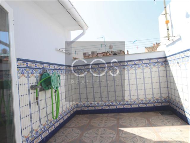 Casa en zona Centro de Jaén con terraza y garaje incluido photo 0