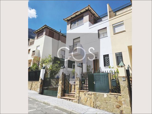 Unifamiliar Pareada En venta en Jabalcuz, Jaén photo 0