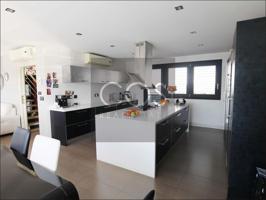 Unifamiliar Pareada En venta en Bulevar, Jaén photo 0