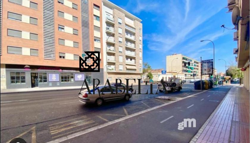 SE VENDE CASA JUNTO AVD OLLERIAS photo 0