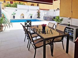 ESPECTACULAR CASA ADOSADA DE 270M2 CONTRUIDOS CON PISCINA PRIVADA EN EL HIGUERÓN!!! photo 0