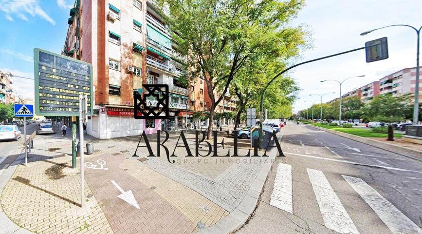 IMPRESIONANTE PISO EXTERIOR DE 90M2 EN AVENIDA DE BARCELONA EN EXCLUSIVA!!! photo 0