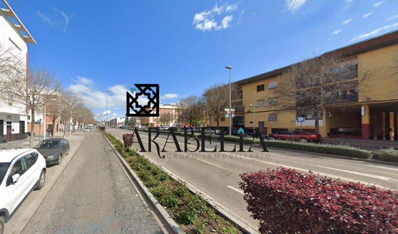 IMPRESIONANTE PISO EXTERIOR DE 63M2 REFORMADO Y AMUEBLADO EN TRASSIERRA!!! photo 0