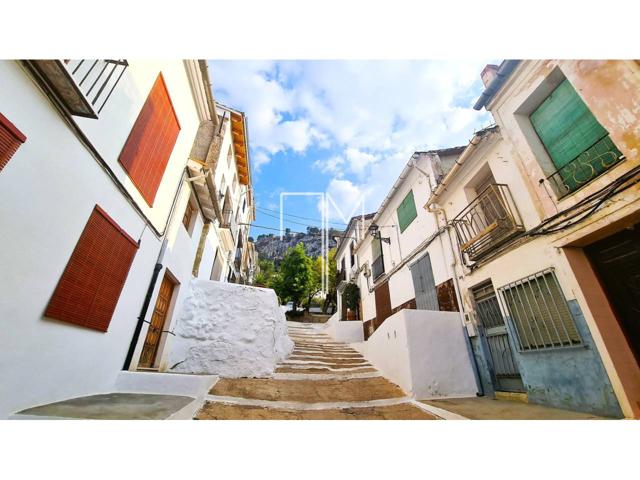 Propiedad situada en el casco histórico de Xàtiva photo 0