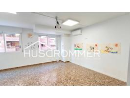 Oficina en venta en Piscines photo 0